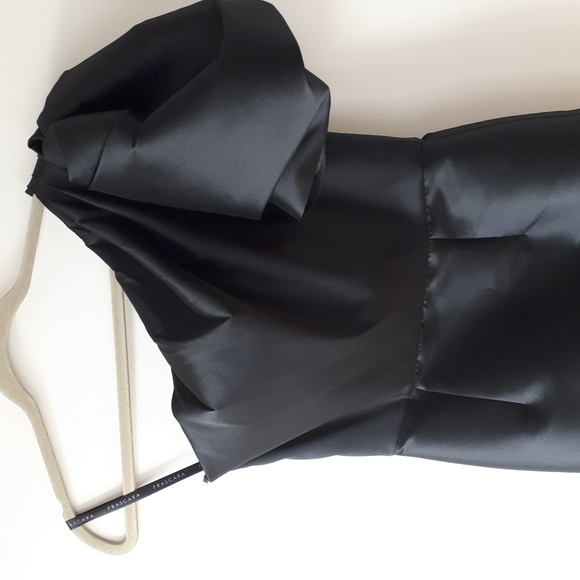 Frascara dress - Picture 3 of 9